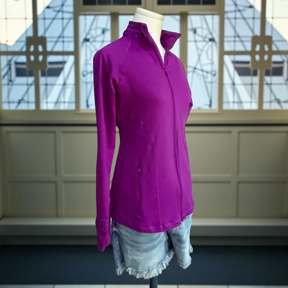 SPANX Vibrant Purple Women's Zip Up Jacket! Small! - Picture 3 of 9